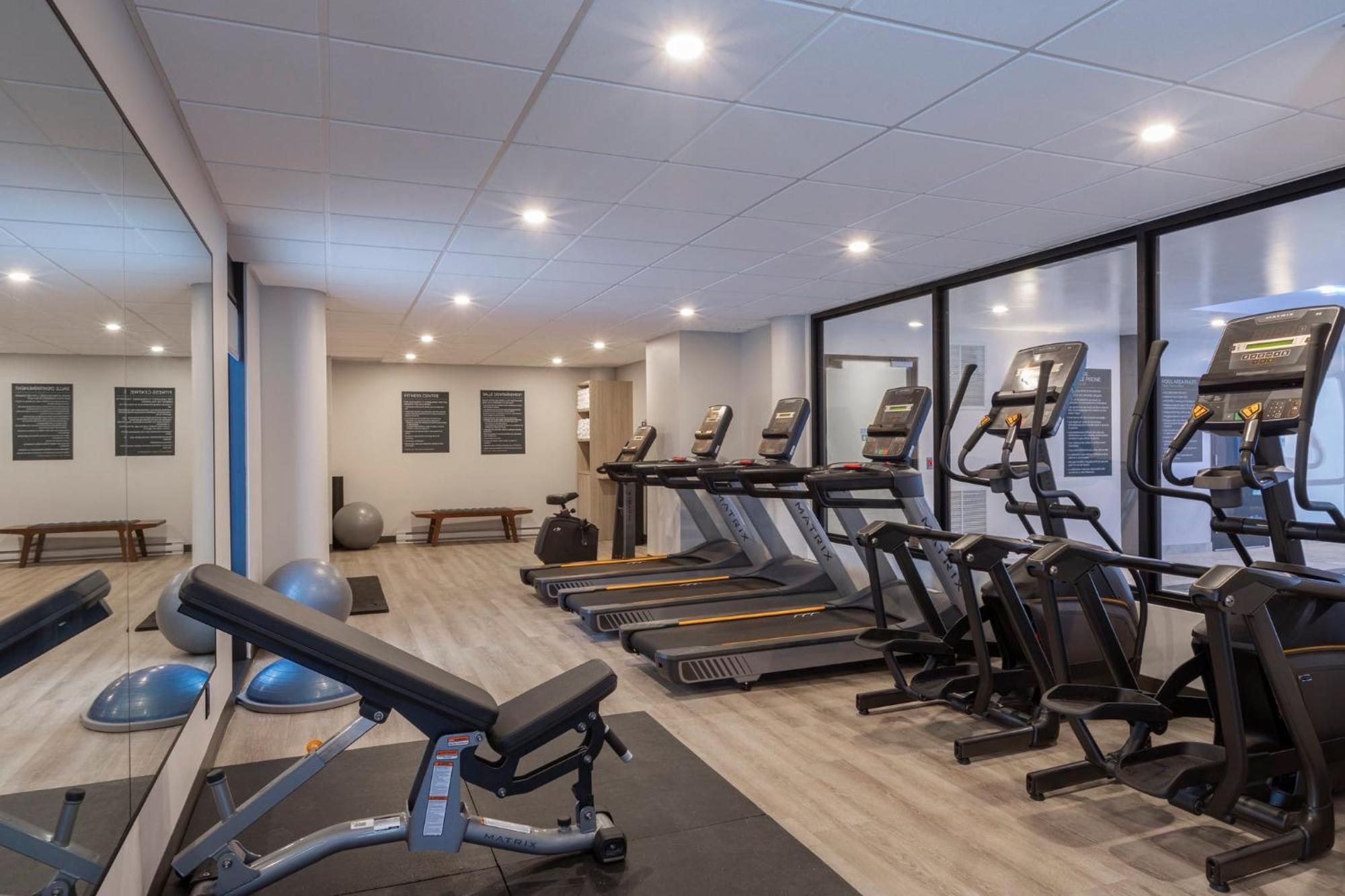 Holiday Inn St-Jean-Sur-Richelieu Congres By Ihg Сен-Жан-сюр-Ришельо Екстериор снимка